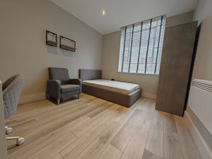 Photo 22- click for photo gallery